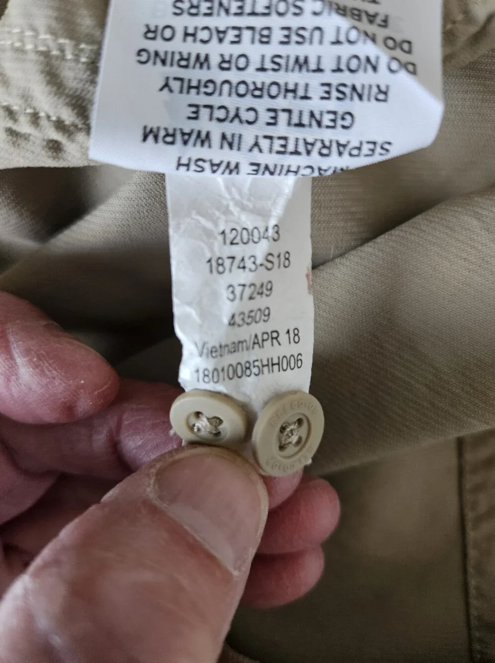 REI Light Khaki Button-Front Long Sleeve Shirt MEDIUM - Picture 10 of 12